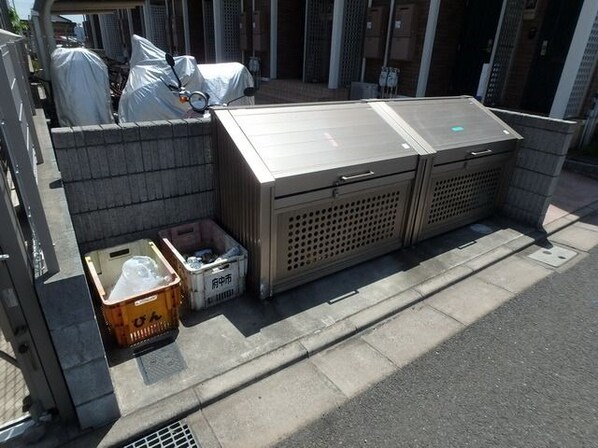 アニックカスールの物件内観写真